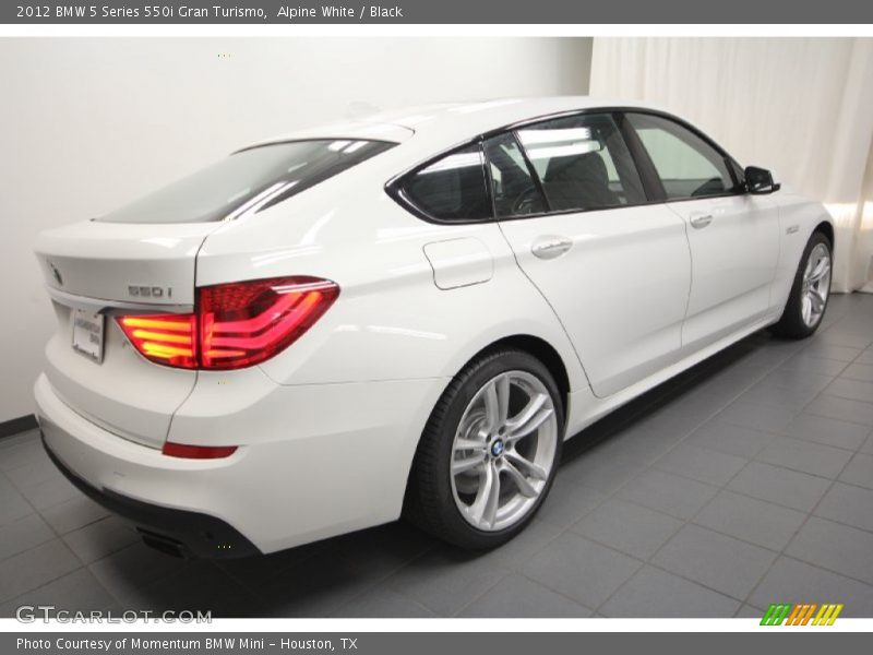 Alpine White / Black 2012 BMW 5 Series 550i Gran Turismo
