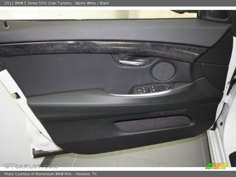 Alpine White / Black 2012 BMW 5 Series 550i Gran Turismo