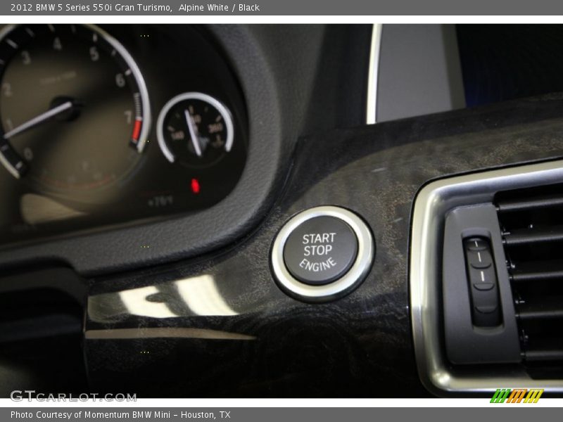 Alpine White / Black 2012 BMW 5 Series 550i Gran Turismo