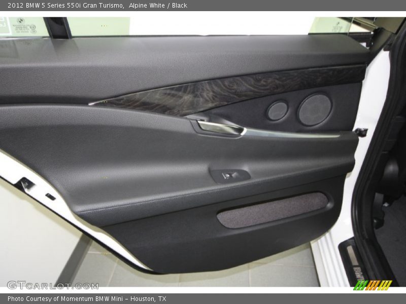 Alpine White / Black 2012 BMW 5 Series 550i Gran Turismo