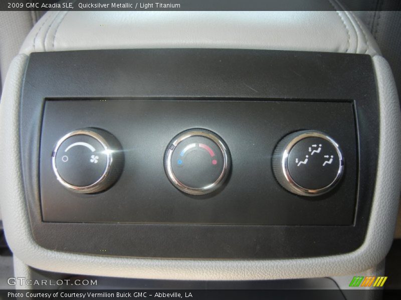 Quicksilver Metallic / Light Titanium 2009 GMC Acadia SLE