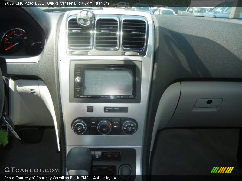 Quicksilver Metallic / Light Titanium 2009 GMC Acadia SLE