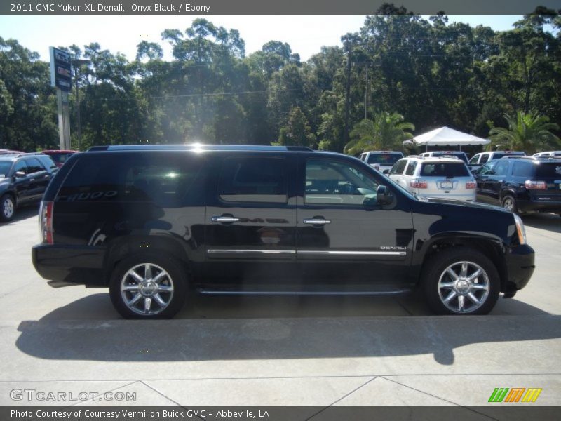 Onyx Black / Ebony 2011 GMC Yukon XL Denali