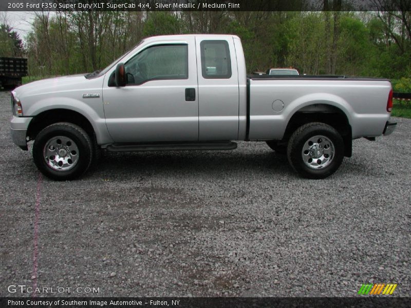 Silver Metallic / Medium Flint 2005 Ford F350 Super Duty XLT SuperCab 4x4