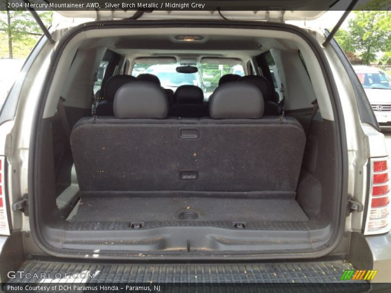 Silver Birch Metallic / Midnight Grey 2004 Mercury Mountaineer AWD