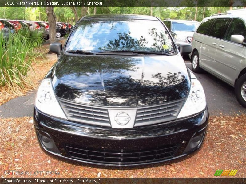 Super Black / Charcoal 2010 Nissan Versa 1.6 Sedan