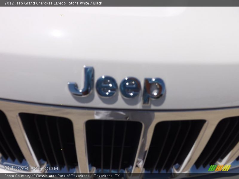 Stone White / Black 2012 Jeep Grand Cherokee Laredo