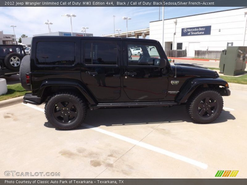 Black / Call of Duty: Black Sedosa/Silver French-Accent 2012 Jeep Wrangler Unlimited Call of Duty: MW3 Edition 4x4