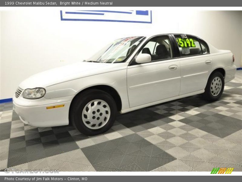 Bright White / Medium Neutral 1999 Chevrolet Malibu Sedan