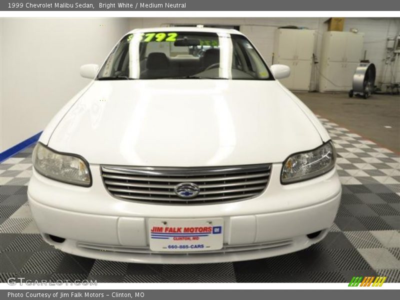 Bright White / Medium Neutral 1999 Chevrolet Malibu Sedan
