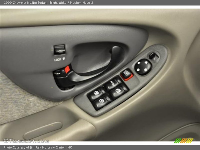 Bright White / Medium Neutral 1999 Chevrolet Malibu Sedan