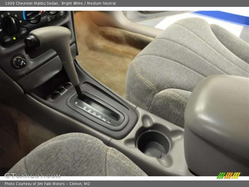 Bright White / Medium Neutral 1999 Chevrolet Malibu Sedan