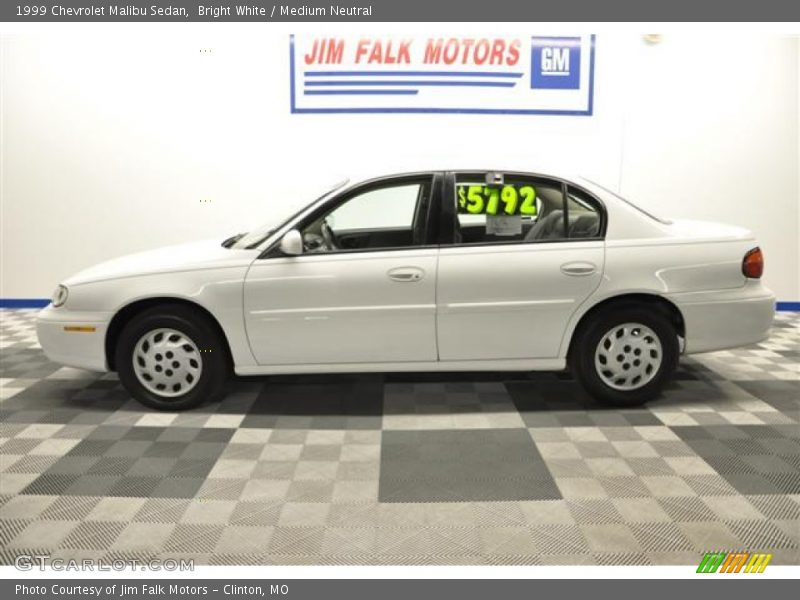 Bright White / Medium Neutral 1999 Chevrolet Malibu Sedan