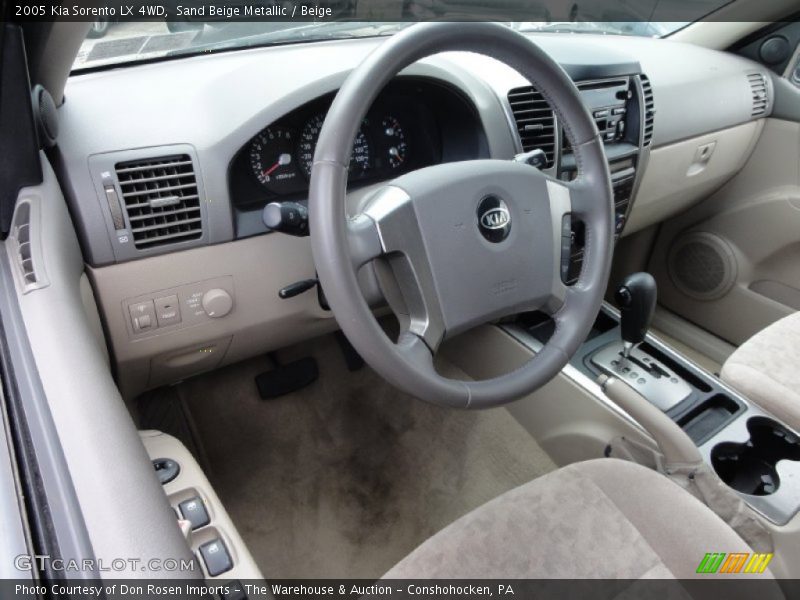 Sand Beige Metallic / Beige 2005 Kia Sorento LX 4WD
