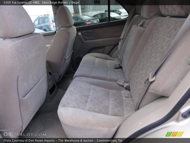 Sand Beige Metallic / Beige 2005 Kia Sorento LX 4WD