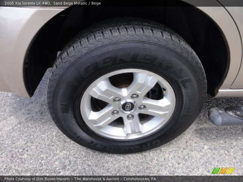 Sand Beige Metallic / Beige 2005 Kia Sorento LX 4WD
