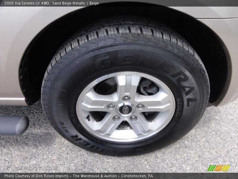 Sand Beige Metallic / Beige 2005 Kia Sorento LX 4WD