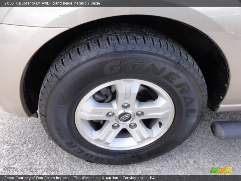 Sand Beige Metallic / Beige 2005 Kia Sorento LX 4WD