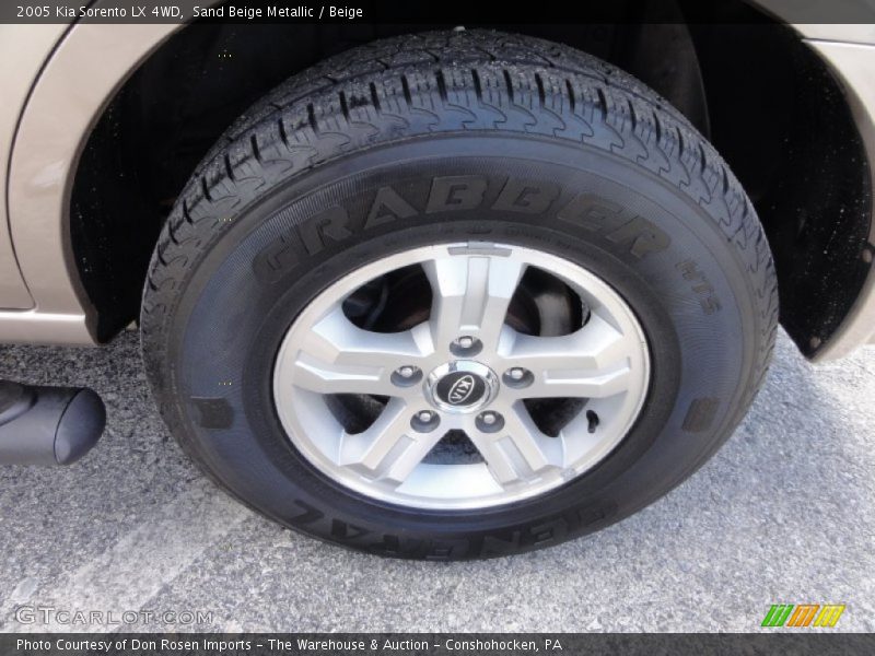 Sand Beige Metallic / Beige 2005 Kia Sorento LX 4WD