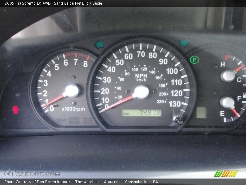 Sand Beige Metallic / Beige 2005 Kia Sorento LX 4WD