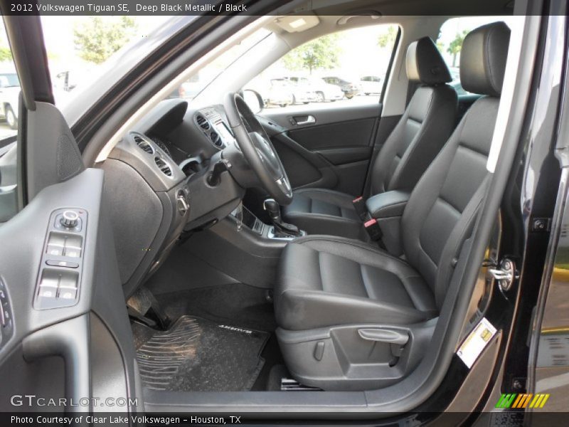 Deep Black Metallic / Black 2012 Volkswagen Tiguan SE