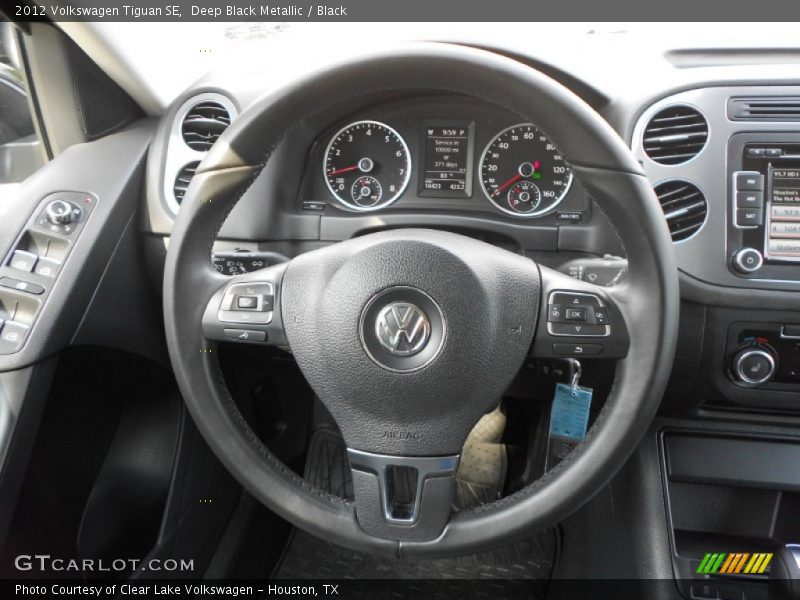 Deep Black Metallic / Black 2012 Volkswagen Tiguan SE