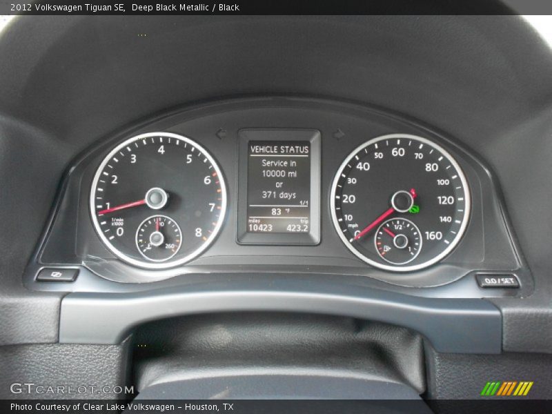 Deep Black Metallic / Black 2012 Volkswagen Tiguan SE