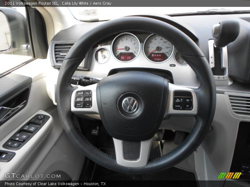 Calla Lily White / Aero Gray 2011 Volkswagen Routan SEL