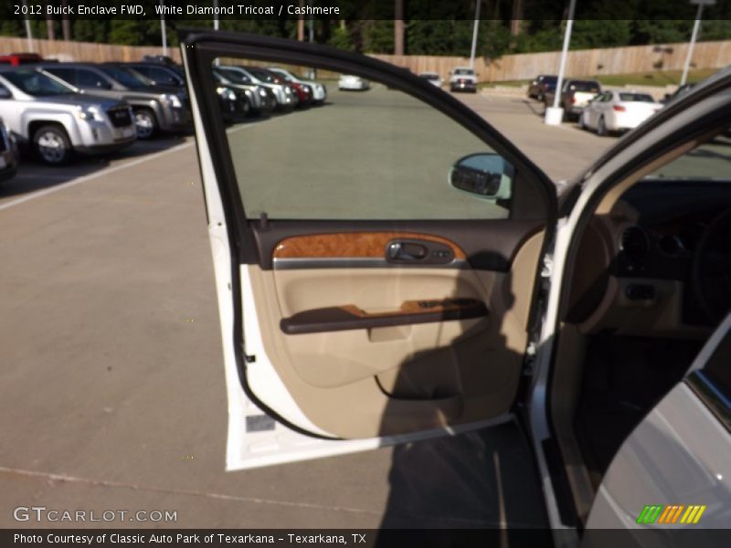 White Diamond Tricoat / Cashmere 2012 Buick Enclave FWD