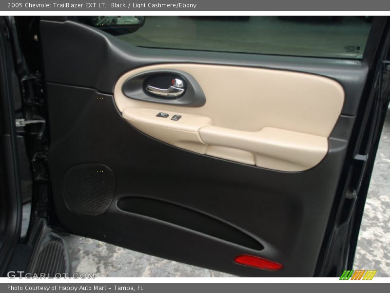 Black / Light Cashmere/Ebony 2005 Chevrolet TrailBlazer EXT LT