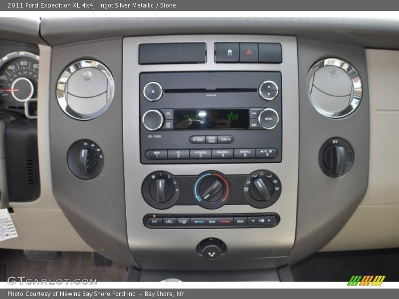 Ingot Silver Metallic / Stone 2011 Ford Expedition XL 4x4