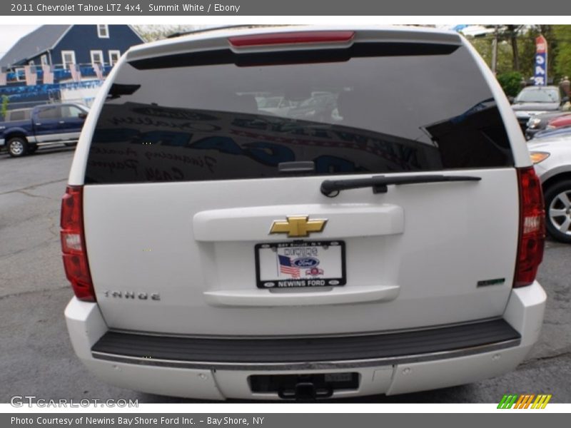 Summit White / Ebony 2011 Chevrolet Tahoe LTZ 4x4