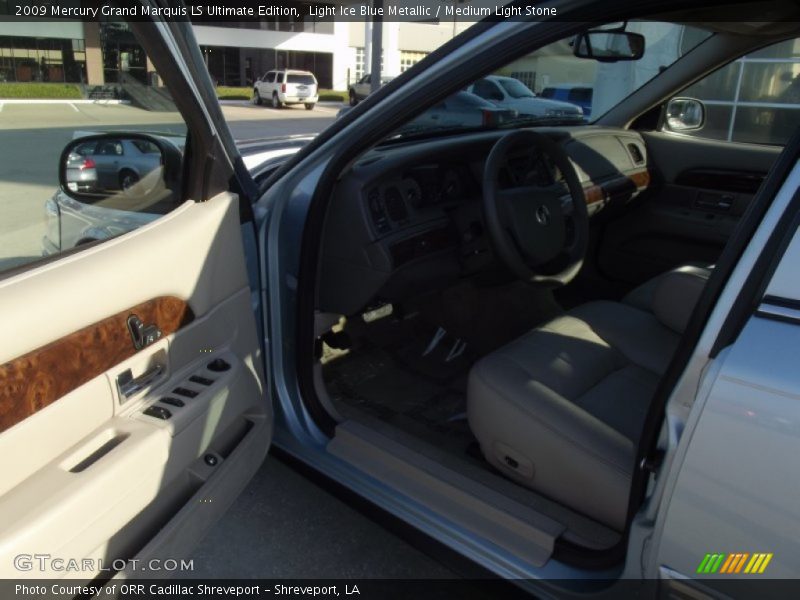 Light Ice Blue Metallic / Medium Light Stone 2009 Mercury Grand Marquis LS Ultimate Edition
