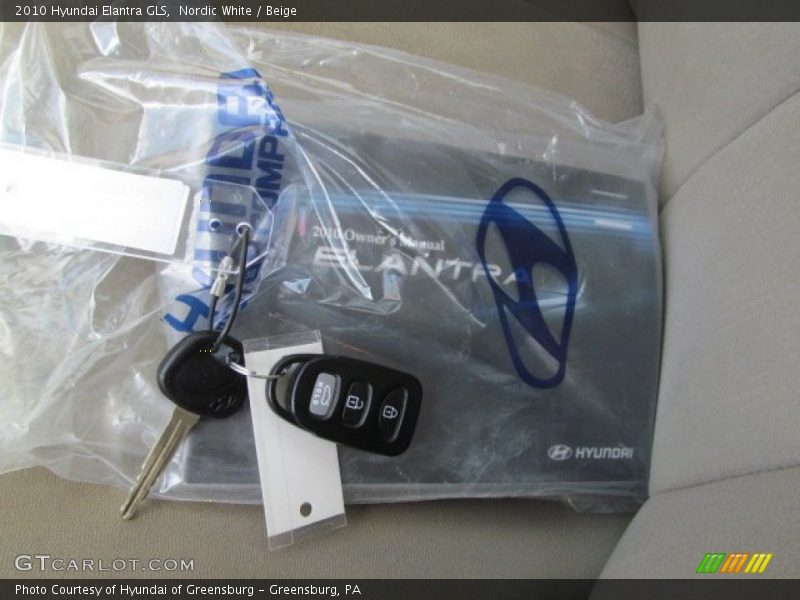 Nordic White / Beige 2010 Hyundai Elantra GLS