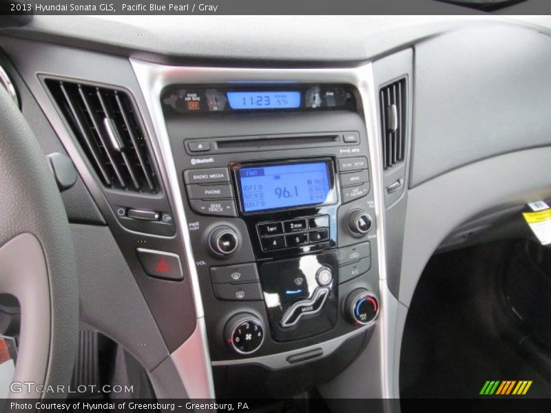 Pacific Blue Pearl / Gray 2013 Hyundai Sonata GLS