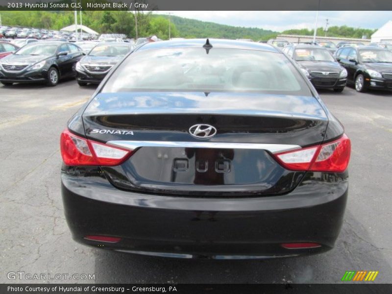 Midnight Black / Gray 2013 Hyundai Sonata GLS