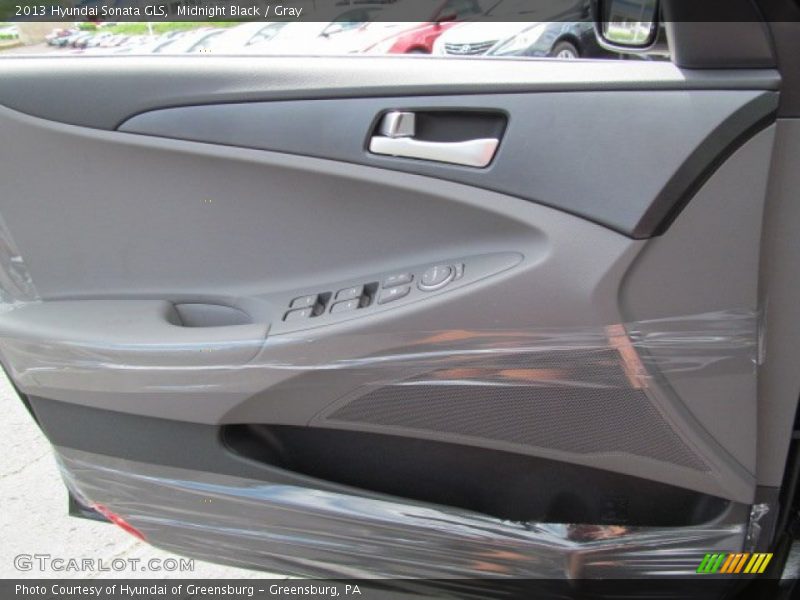 Midnight Black / Gray 2013 Hyundai Sonata GLS
