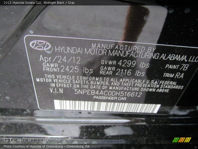 Midnight Black / Gray 2013 Hyundai Sonata GLS