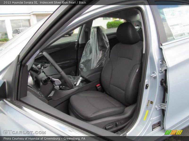 Iridescent Silver Blue Pearl / Black 2013 Hyundai Sonata SE