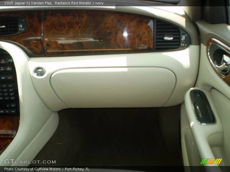 Radiance Red Metallic / Ivory 2005 Jaguar XJ Vanden Plas