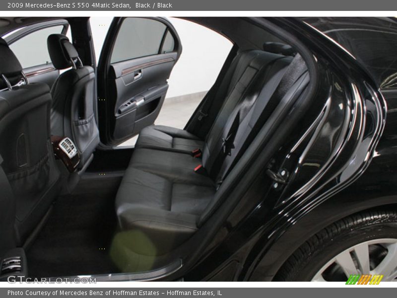 Black / Black 2009 Mercedes-Benz S 550 4Matic Sedan