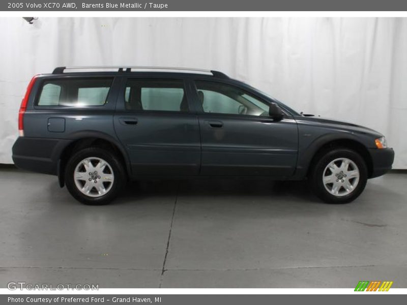 Barents Blue Metallic / Taupe 2005 Volvo XC70 AWD