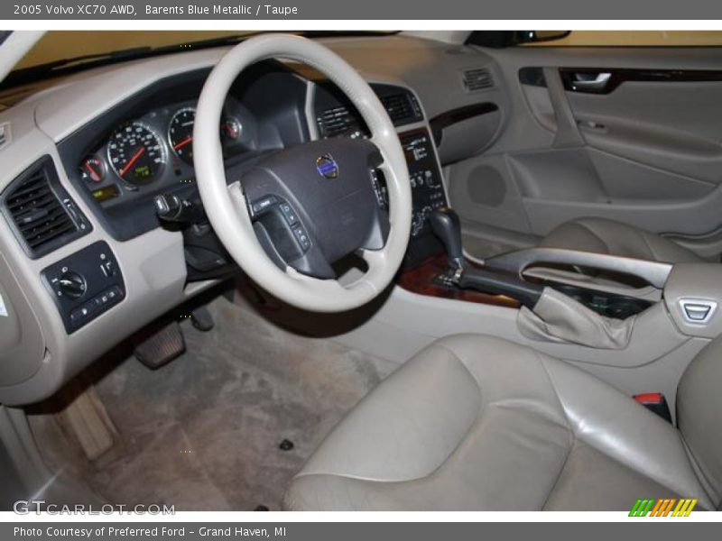 Barents Blue Metallic / Taupe 2005 Volvo XC70 AWD