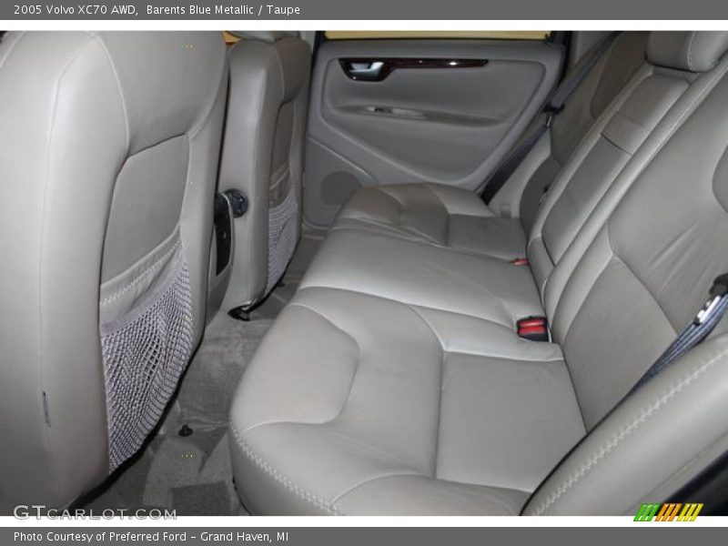 Barents Blue Metallic / Taupe 2005 Volvo XC70 AWD