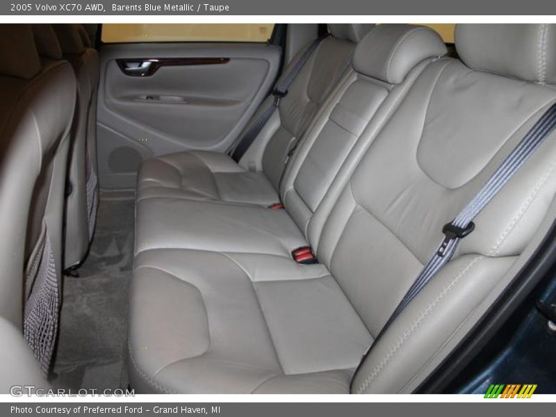 Barents Blue Metallic / Taupe 2005 Volvo XC70 AWD