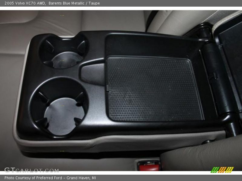 Barents Blue Metallic / Taupe 2005 Volvo XC70 AWD