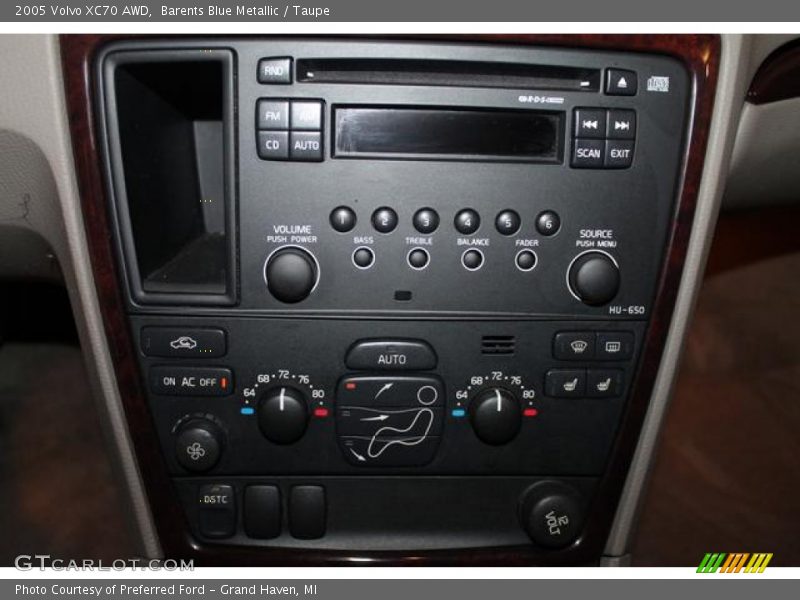 Barents Blue Metallic / Taupe 2005 Volvo XC70 AWD