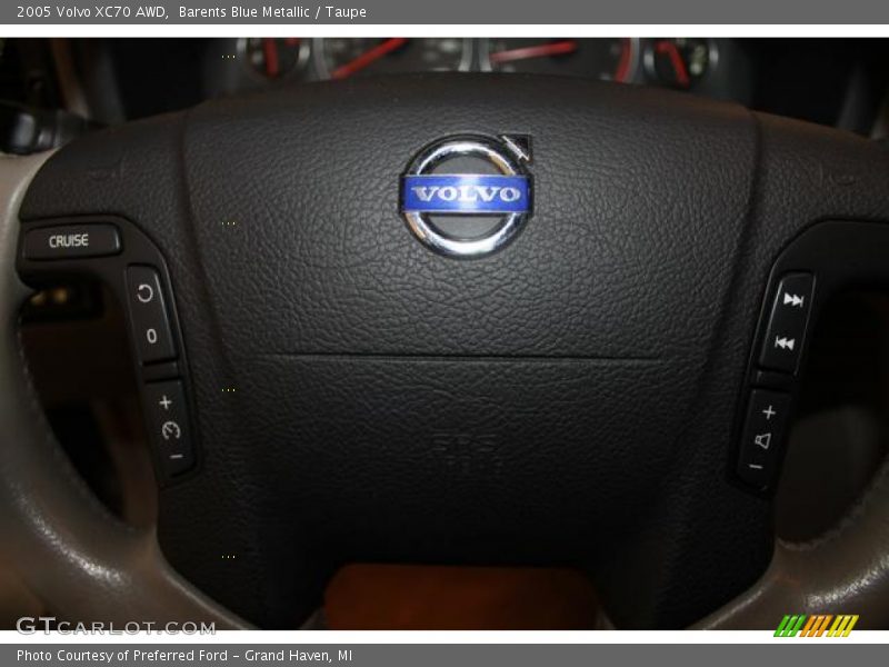 Barents Blue Metallic / Taupe 2005 Volvo XC70 AWD