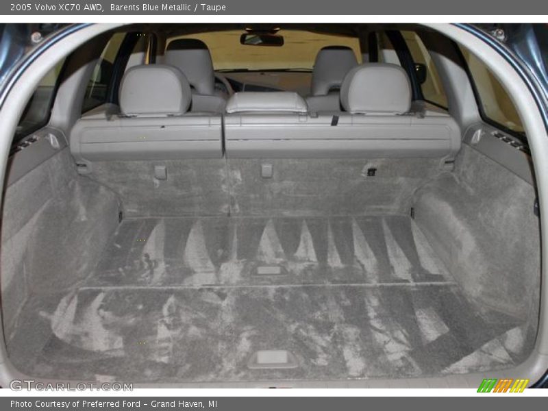 Barents Blue Metallic / Taupe 2005 Volvo XC70 AWD