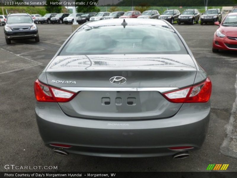 Harbor Gray Metallic / Gray 2013 Hyundai Sonata SE